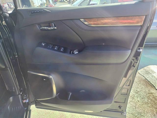 アルファードハイブリッド エグゼクティブラウンジ　法人１オーナー禁煙スマートキー２個　ＪＢＬプレミアムサウンド　リアフリップダウンモニター　ＤＶＤ　ＨＤＭＩ　ＥＴＣ記録簿２７年２９年３０年令和１年２年４年６年　ＬＥＤヘッド　レーダークルーズ　記録簿（59枚目）