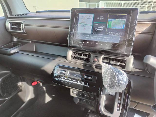 クロスビー ハイブリッドＭＺ　登録海未使用車　　ナビＴＶ　ＢＴオーディオ　スマートキー２個　アラウンドビューカメラ　新車取説保証書（13枚目）