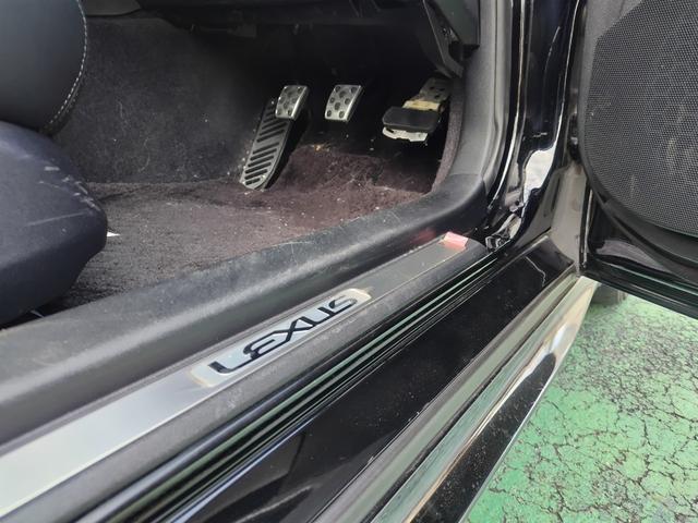 ＩＳ ＩＳ２５０　Ｆスポーツ　ＳＡＲＤ６速公認１５０台限定キット取付　ＩＳＦ純正１９ＡＷ　　テイン車高調　ＨＫＳスーパーチャージャー　ブリッツスロットルＣ　スルガマフラー　ステンエキマニ　　２８０ＰＳ　ＥＴＣ　ドラレコ　禁煙（4枚目）