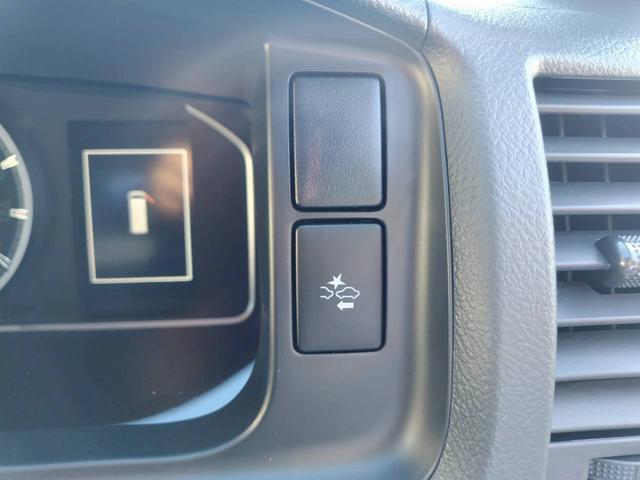 ハイエースバン ロングスーパーＧＬ　ダークプライムＳ　登録済み未使用車　４ＷＤターボディーゼル　パノラミックビュー　デジタルインナーミラー　寒冷地仕様　フロントドアスカッフプレート　両側電動スライド　　ハーフレザー　革ハンドル　　トヨタセーフティセンス（46枚目）