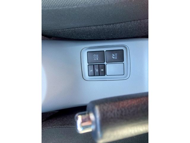 アクア Ｓ　スマートエントリーナビレディッパケージ　１オーナー禁煙　ナビＴＶ　ＢＴオーディオ　Ｂカメラ　ＥＴＣ　スマートキー２個　新車取説保証書　シートヒーター左右（60枚目）