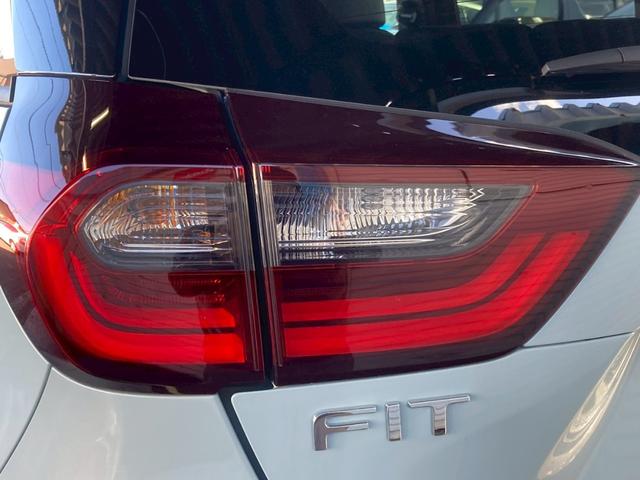 フィット クロスター　１オーナー禁煙　ディスプレイオーディオ　ドラレコ前後　ＥＴＣ　　ＬＥＤヘッド　レーダークルーズコントロール　ＵＳＢポート　ルーフレール（22枚目）