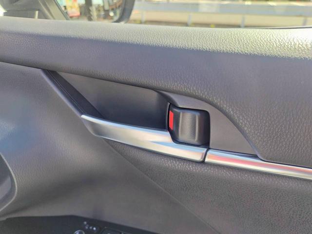 カムリ ＷＳ　パノラマルーフ　純正ＤＡナビＢＴオーディオＷＯＲＫ２０ＡＷ　２３５／３５／２０　純正ディスプレイオーディオナビ　ＢＴオーディオ　ＭＩＲＡＣＡＳＴ　パドルシフト　パワーシート　ヘッドアップディスプレイ（71枚目）