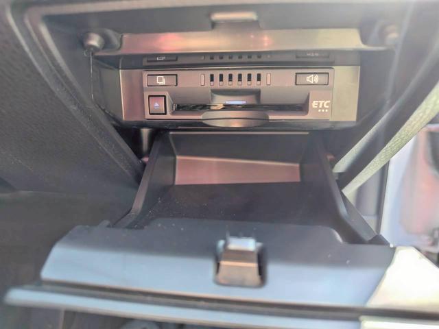 カムリ ＷＳ　パノラマルーフ　純正ＤＡナビＢＴオーディオＷＯＲＫ２０ＡＷ　２３５／３５／２０　純正ディスプレイオーディオナビ　ＢＴオーディオ　ＭＩＲＡＣＡＳＴ　パドルシフト　パワーシート　ヘッドアップディスプレイ（79枚目）