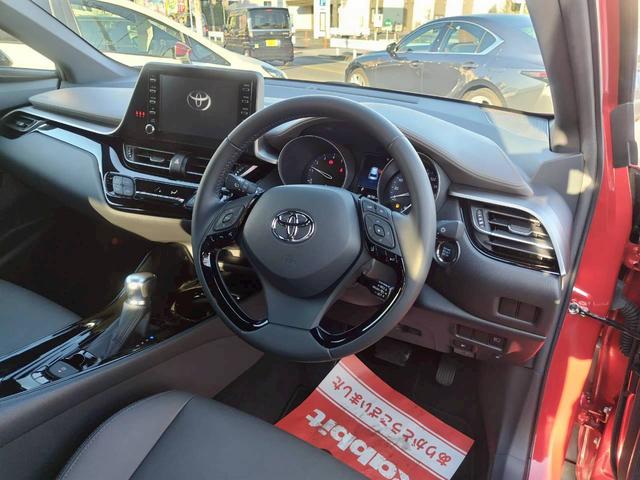 Ｃ－ＨＲ Ｇ－Ｔ　レッドブラックルーフツートン　１オーナー禁煙　ディスプレイオーディオ　Ｂカメラ　ハーフレザー　アダプティブクルーズ　ガラスコーティング施工スマートキ－２個新車取説保証書　ＬＥＤヘッド　ＢＴオーディオ（10枚目）