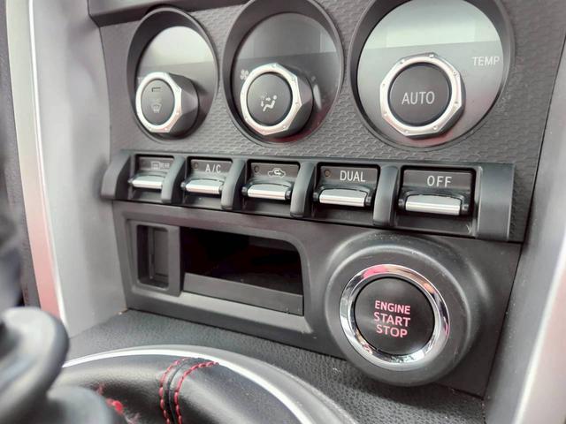 ８６ ＧＴリミテッド　モデリスタエアロ　ナビＴＶ　スマートキ－２個　ＥＴＣ　Ｂカメラ　　ＨＩＤヘッド（73枚目）