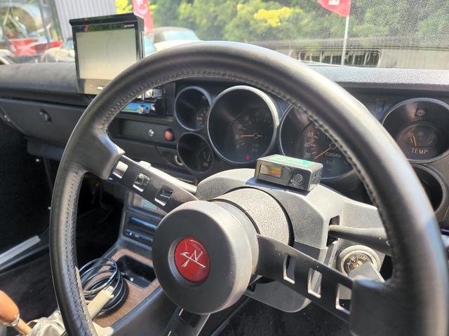 スカイライン 　ハコスカ　ＲＢエンジン　６連スロットルスポーツインジェクション　ＲＢ用５速ミッション　オートエアコン　パワーステアリング　パワーウインド　インダッシュナビ　ワタナベＡＷ　フロント４ポットブレーキ（15枚目）