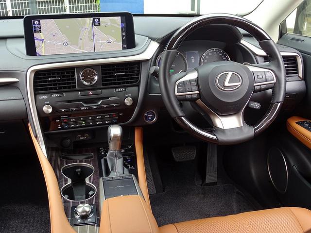 RX450h バージョンL 新型モデル マークレビンソン ムーンルーフ ブレードスキャンアダプティブハイビーム 新色オーカーセミアニリン本革 パノラミックビューモニター 後席シートヒーター 純正ドラレコ パワーバックドア 1オナ(30枚目)