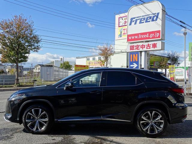 RX300 バージョンL マークレビンソン リヤエンターテイメント ブレードスキャンAHS パノラマルーフ 後席シートヒーター 電動リクライニング パノラミックビューモニター ドライブレコーダー メッキモール 純正フロアマット(8枚目)