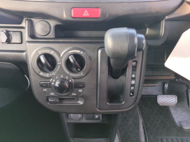 アルト ハイブリッドS バックカメラ クリアランスソナー レーンアシスト 衝突被害軽減システム キーレスエントリー アイドリングストップ シートヒーター CVT 盗難防止システム ABS ESC Bluetooth(11枚目)