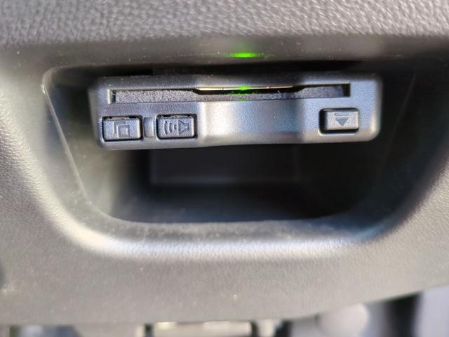 ムーヴ カスタム　Ｘ　ＶＳ　ＳＡＩＩＩ　ＥＴＣ　全周囲カメラ　ナビ　ＴＶ　クリアランスソナー　衝突被害軽減システム　オートマチックハイビーム　オートライト　ＬＥＤヘッドランプ　スマートキー　アイドリングストップ　シートヒーター　ベンチシート（17枚目）