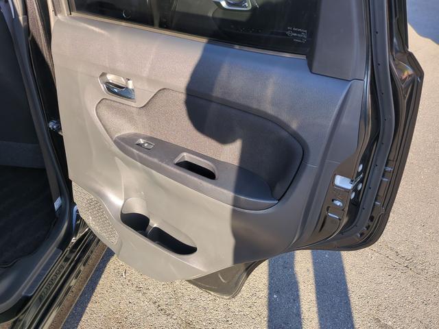 ムーヴ カスタム　Ｘ　ＶＳ　ＳＡＩＩＩ　ＥＴＣ　全周囲カメラ　ナビ　ＴＶ　クリアランスソナー　衝突被害軽減システム　オートマチックハイビーム　オートライト　ＬＥＤヘッドランプ　スマートキー　アイドリングストップ　シートヒーター　ベンチシート（35枚目）