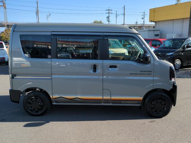 エブリイ Ｊリミテッド　４ＷＤ　ＣＶＴ　衝突被害軽減システム　クリアランスソナー　レーンアシスト　バックカメラ　両側電動スライドドア　スマートキー　アイドリングストップ　シートヒーター　ＬＥＤヘッドランプ（5枚目）