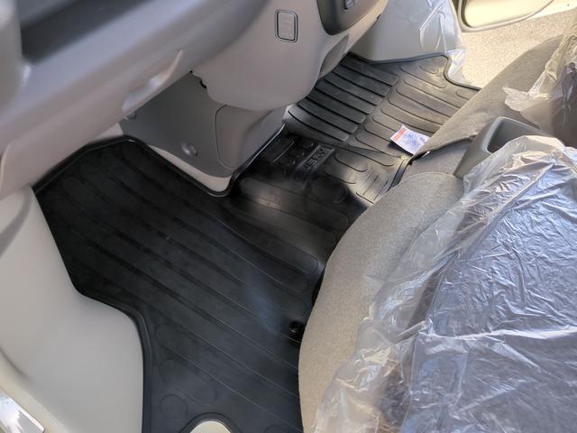 エブリイ Ｊリミテッド　４ＷＤ　ＣＶＴ　衝突被害軽減システム　クリアランスソナー　レーンアシスト　バックカメラ　両側電動スライドドア　スマートキー　アイドリングストップ　シートヒーター　ＬＥＤヘッドランプ（20枚目）