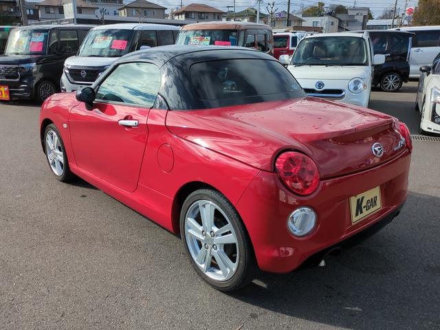 コペン セロ　ＥＴＣ　ナビ　ＴＶ　ＬＥＤヘッドランプ　スマートキー　アイドリングストップ　シートヒーター　ＣＶＴ　盗難防止システム　ＡＢＳ　ＥＳＣ　アルミホイール　衝突安全ボディ　エアコン　パワーステアリング（8枚目）