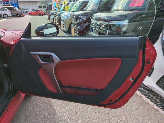 コペン セロ　ＥＴＣ　ナビ　ＴＶ　ＬＥＤヘッドランプ　スマートキー　アイドリングストップ　シートヒーター　ＣＶＴ　盗難防止システム　ＡＢＳ　ＥＳＣ　アルミホイール　衝突安全ボディ　エアコン　パワーステアリング（25枚目）