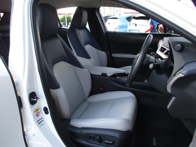 UX250h バージョンC 禁煙車 18インチアルミホイール ルーフレール ドライブレコーダーフロアマットタイプA サイドバイザー LEDヘッドライト 前席パワーシート Ltexシート シートヒーター(8枚目)