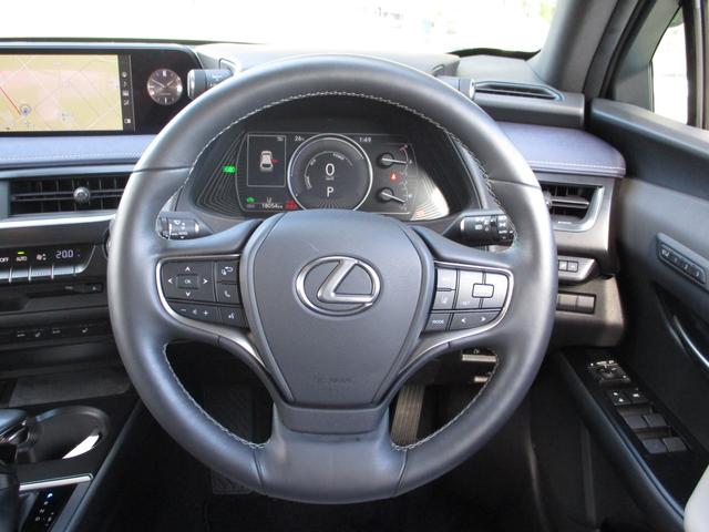 UX250h バージョンC 禁煙車 18インチアルミホイール ルーフレール ドライブレコーダーフロアマットタイプA サイドバイザー LEDヘッドライト 前席パワーシート Ltexシート シートヒーター(17枚目)