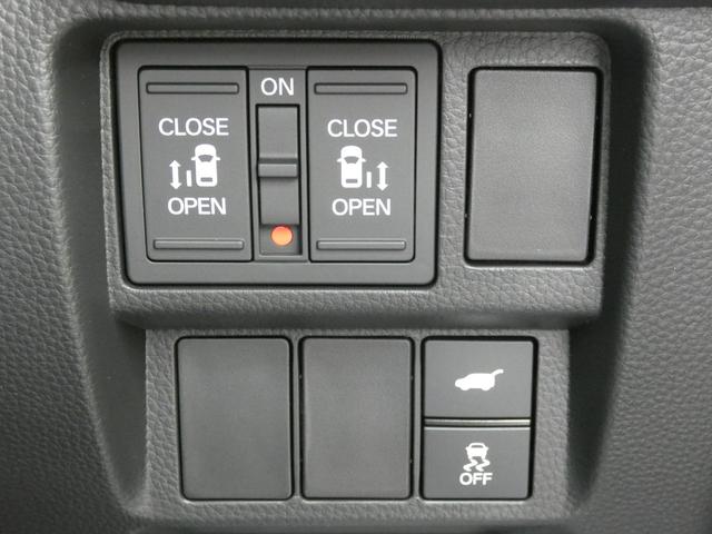 ステップワゴン ｅ：ＨＥＶスパーダ　プレミアムライン　登録済未使用車　１１．４型ナビ　パワーバックドア　両側スライドＢＳＭ　マルチビューカメラ　電動リアゲート　シートヒーター　ＬＥＤライト　アダプティブクルーズコントロール（16枚目）