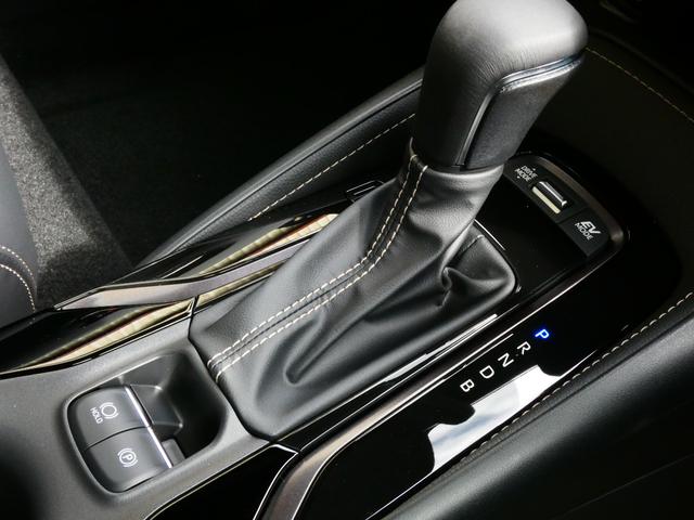 カローラツーリング ハイブリッド　ダブルバイビー　登録済未使用車　１０．５型ＤＡＰｌｕｓ　バックカメラ　ＢＳＭ　ドラレコ　車載ナビ　レーダークルーズコントロール　ＥＴＣ２．０　ナノイーＸ　シートヒーター　ステアリングヒーター　ＬＥＤフォグ（8枚目）