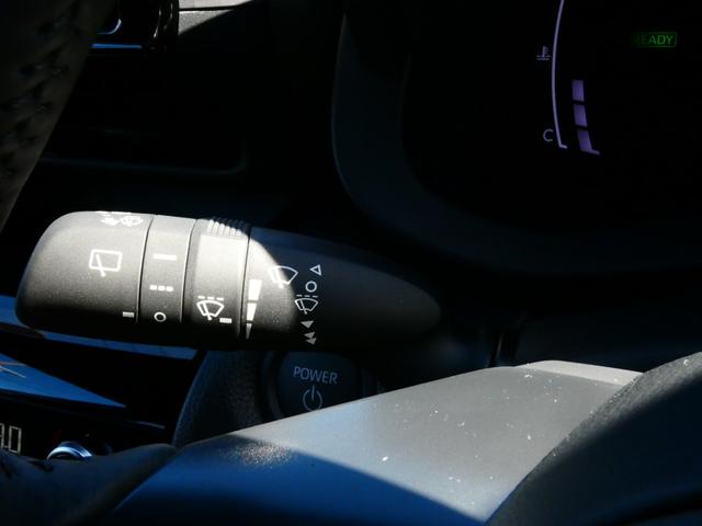 ヤリスクロス ハイブリッドＺ　登録済未使用車　８型ＤＡＰｌｕｓ　全方位カメラ　ＢＳＭ　ＥＴＣ２．０　車載ナビ　ＰＫＳＢ　レーダークルーズコントロール　ＬＴＡ　ドライバー異常時対応　ＡＨＢ　シートヒーター　ステアリングヒーター（13枚目）
