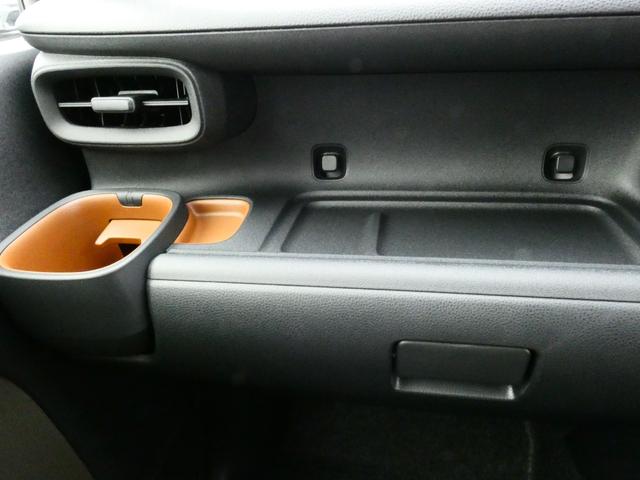 シエンタ ハイブリッドＧ　登録済未使用車１０．５型ＤＡＰｌｕｓ　ＥＴＣ２．０　ＢＳＭ　３６０°カメラ　ＰＫＳＢ　ＡＨＢ　ＬＴＡ　レーダークルーズコントロール　ドラレコ前後　プリクラッシュセーフティ　ＲＳＡ　ドライバー異常時対応（22枚目）