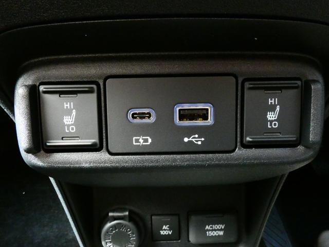 シエンタ ハイブリッドZ 登録済未使用車 AC100V シートヒーター BSM 10.5型DAPlus ETC2.0 ドラレコ前後 ステアリングヒーター PKSB 360°カメラAHSレーダークルーズコントロールLTA LDA(10枚目)