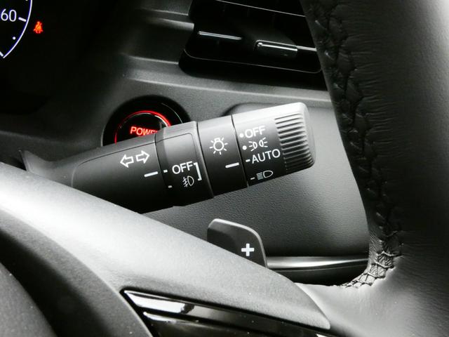 ヴェゼル ｅ：ＨＥＶ　Ｚ　登録済未使用車　９型ナビ　３６０°カメラ　ＥＴＣ２．０　後退出庫サポート　ＣＭＢＳ　ＡＣＣ　ＢＳＩ　アダプティブドライビングビーム　ＬＫＡＳ　ステアリングヒーター　ハンズフリーパワーバックドア（13枚目）