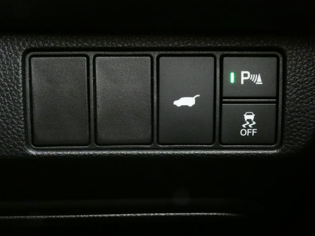 ヴェゼル ｅ：ＨＥＶ　Ｚ　登録済未使用車　９型ナビ　３６０°カメラ　ＥＴＣ２．０　後退出庫サポート　ＣＭＢＳ　ＡＣＣ　ＢＳＩ　アダプティブドライビングビーム　ＬＫＡＳ　ステアリングヒーター　ハンズフリーパワーバックドア（18枚目）