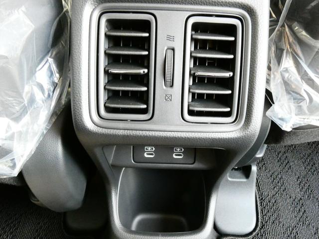 ヴェゼル ｅ：ＨＥＶ　Ｚ　登録済未使用車　９型ナビ　３６０°カメラ　ＥＴＣ２．０　後退出庫サポート　ＣＭＢＳ　ＡＣＣ　ＢＳＩ　アダプティブドライビングビーム　ＬＫＡＳ　ステアリングヒーター　ハンズフリーパワーバックドア（26枚目）