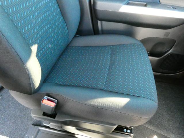 ルーミー カスタムG-T 届出済未使用車 シートヒーター 360°カメラ 9型DA 地デジ ADB ACC ナノイーX 両側電動スライドドア LEDフロントフォグ 誤発進抑制 車線逸脱警報 先行車発進お知らせ(20枚目)