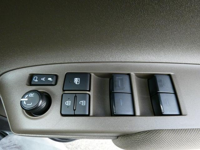 シエンタ ハイブリッドＺ　登録済未使用車　１０．５型ＤＡＰｌｕｓ　ＥＴＣ２．０　ＢＳＭ　３６０°カメラ　ＰＫＳＢ　ＡＨＢ　ＬＴＡ　レーダークルーズコントロール　ドラレコ前後　プリクラッシュセーフティ　両側電動スライドドアＲＳＡ（24枚目）