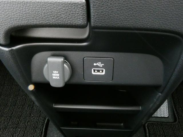 フリード ｅ：ＨＥＶエアー　ＥＸ　登録済未使用車　３６０°カメラ　１１．４型ナビ　地デジ　後退出庫サポート　ＢＳＩ　アダプティブドライビングビーム　ＬＥＤアクティブコーナリングライト　フロアマット　ＡＣＣ（6枚目）