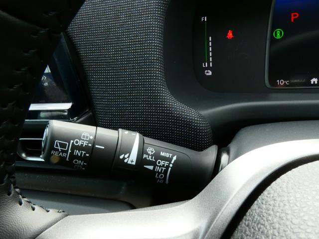 フリード ｅ：ＨＥＶエアー　ＥＸ　登録済未使用車　３６０°カメラ　１１．４型ナビ　地デジ　後退出庫サポート　ＢＳＩ　アダプティブドライビングビーム　ＬＥＤアクティブコーナリングライト　フロアマット　ＡＣＣ（10枚目）