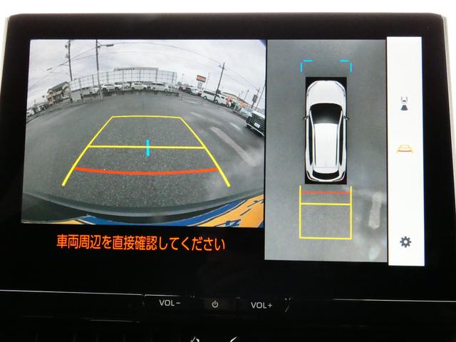 カローラクロス ハイブリッド　Ｚ　登録済未使用車　パノラマルーフ　３６０°カメラ　ＢＳＭ　トヨタチームメイト　１０．５型ＤＡＰｌｕｓ　ＡＣ１００Ｖ　ＥＴＣ２．０　ＰＫＳＢ　ＬＴＡ　ＳＲＰ　ドラレコ前後　ルーフレール（4枚目）