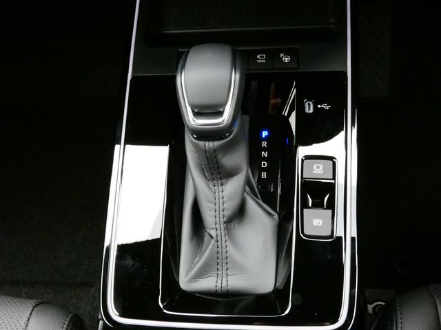 カローラクロス ハイブリッド　Ｚ　登録済未使用車　パノラマルーフ　３６０°カメラ　ＢＳＭ　トヨタチームメイト　１０．５型ＤＡＰｌｕｓ　ＡＣ１００Ｖ　ＥＴＣ２．０　ＰＫＳＢ　ＬＴＡ　ＳＲＰ　ドラレコ前後　ルーフレール（8枚目）