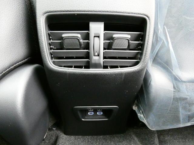 カローラクロス ハイブリッド　Ｚ　登録済未使用車　パノラマルーフ　３６０°カメラ　ＢＳＭ　トヨタチームメイト　１０．５型ＤＡＰｌｕｓ　ＡＣ１００Ｖ　ＥＴＣ２．０　ＰＫＳＢ　ＬＴＡ　ＳＲＰ　ドラレコ前後　ルーフレール（29枚目）