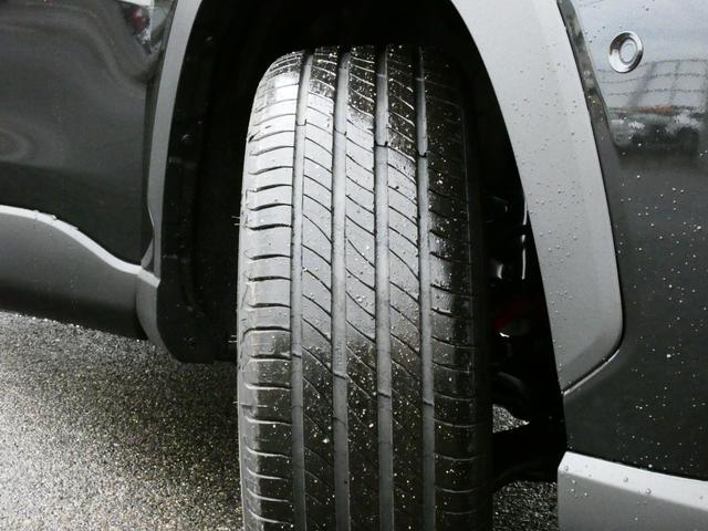 カローラクロス ハイブリッド　Ｚ　登録済未使用車　パノラマルーフ　３６０°カメラ　ＢＳＭ　トヨタチームメイト　１０．５型ＤＡＰｌｕｓ　ＡＣ１００Ｖ　ＥＴＣ２．０　ＰＫＳＢ　ＬＴＡ　ＳＲＰ　ドラレコ前後　ルーフレール（38枚目）