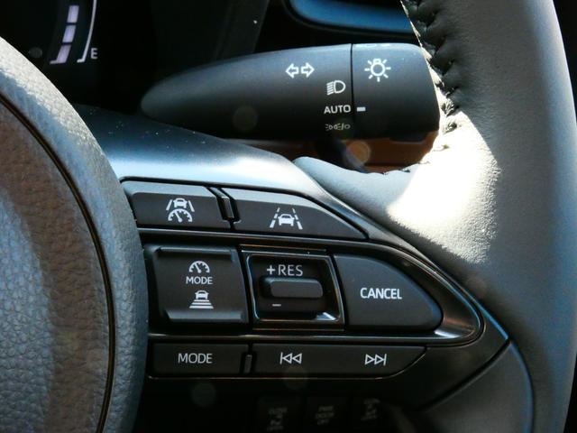 シエンタ ハイブリッドＺ　ドラレコ前後　ステアリングヒーター　ＥＴＣ２．０　シートヒーター　ＰＫＳＢ　ＢＳＭ　３６０°カメラ　１０．５型ＤＡｐｌｕｓ　地デジ　ＬＴＡ　レーダークルーズコントロール　ＡＨＳ　両側電動スライドドア（10枚目）