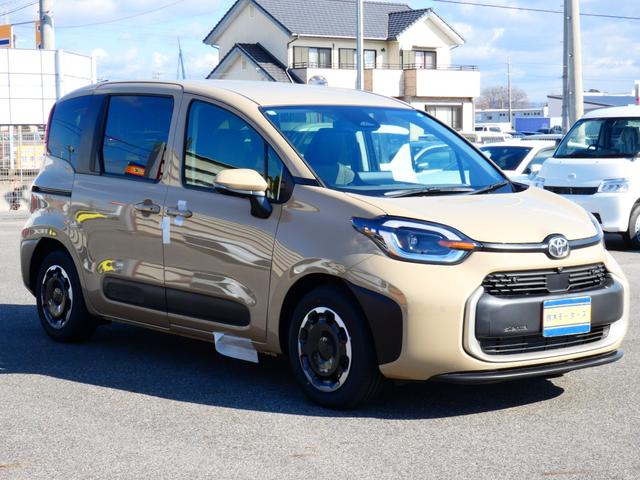 シエンタ ハイブリッドＺ　ドラレコ前後　ステアリングヒーター　ＥＴＣ２．０　シートヒーター　ＰＫＳＢ　ＢＳＭ　３６０°カメラ　１０．５型ＤＡｐｌｕｓ　地デジ　ＬＴＡ　レーダークルーズコントロール　ＡＨＳ　両側電動スライドドア（26枚目）