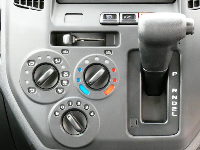 ���ǎ��Ԑ��̗�؃��[�^�[�X�����ЍH��ɂăv���̐����m���O�ꂵ���[�Ԑ��������{�[�ԑO�ɂ̓G���W���I�C����o�b�e���[�Ȃǂ̏��Օi���K��ɍ��킹�Č������Ă��[�Ԃ��Ă���܂��B