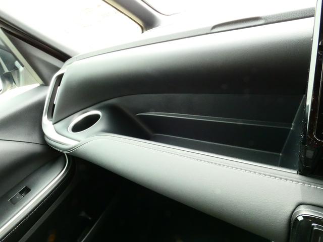 ノア ハイブリッドＳ－Ｚ　登録済未使用車　シートヒーター　３６０°カメラ　アドバンストパーク　ＰＫＳＢ　ハンズフリー両側パワースライドドア　ＡＣ１００Ｖ　ＢＳＭ　１０．５型ＤＡＰｌｕｓ　ＥＴＣ２．０　エレクトロシフトマチック（13枚目）