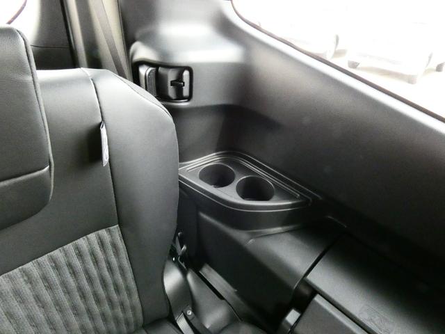 ノア ハイブリッドＳ－Ｚ　登録済未使用車　シートヒーター　３６０°カメラ　アドバンストパーク　ＰＫＳＢ　ハンズフリー両側パワースライドドア　ＡＣ１００Ｖ　ＢＳＭ　１０．５型ＤＡＰｌｕｓ　ＥＴＣ２．０　エレクトロシフトマチック（30枚目）