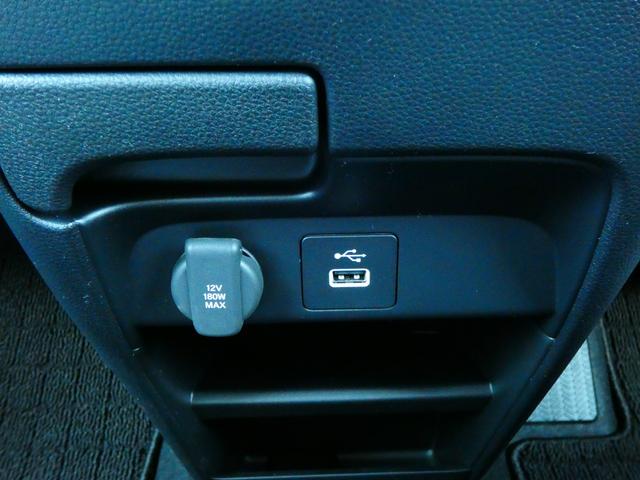 フリード e:HEVクロスター 登録済未使用車 360°カメラ 11.4型ナビ ACC 後退出庫サポート ADB LEDアクティブコーナリングライト ブラインドスポットインフォメーション フロアマット 地デジ DVD(6枚目)