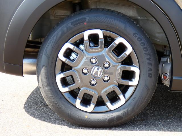 フリード e:HEVクロスター 登録済未使用車 360°カメラ 11.4型ナビ ACC 後退出庫サポート ADB LEDアクティブコーナリングライト ブラインドスポットインフォメーション フロアマット 地デジ DVD(35枚目)