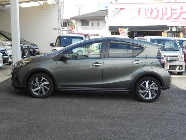 アクア クロスオーバー グラム SDナビ ブルートゥース ワンセグTV バックカメラ スマートキー オートハイビーム アルミホイール(10枚目)