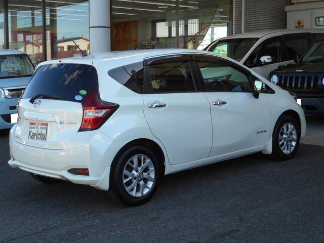 ノート e-パワー メダリスト 車検整備付き SDナビ アラウンドビューモニター ブルートゥース CDDVD フルセグTV アルミホイール ETC スマートキー(7枚目)
