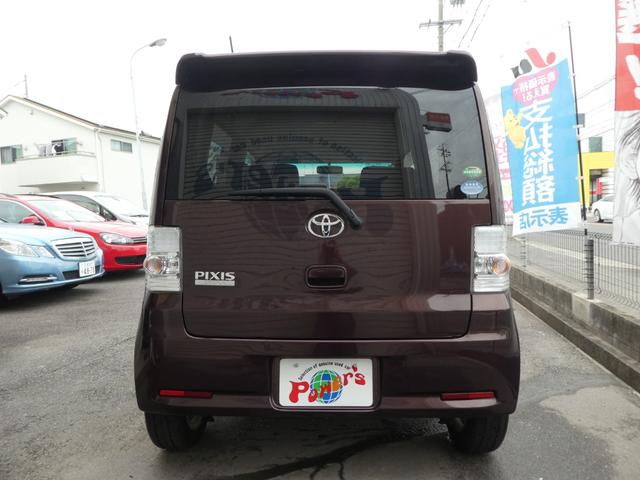 ピクシススペース カスタム　Ｘ　４ＷＤ　アイドリングストップ　スマートキー　ナビ　テレビ　ＨＩＤ　フォグランプ　エアロ　リアスポイラー　１４インチアルミ　ベンチシート　禁煙車　ドアミラーウィンカー　ドアバイザ　電動格納調整ドアミラー（44枚目）