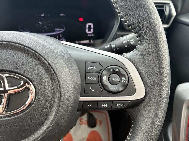 ライズ Ｚ　ワンオーナー　禁煙車　記録簿　ＥＴＣ　前後ドラレコ　ナビ　バックカメラ　Ｂｌｕｅｔｏｏｔｈ　フルセグＴＶ　シートヒーター　クルーズコントロール　純正ＡＷ　オートマチックハイビーム（10枚目）
