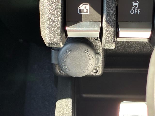 ジムニー XC 届出済未使用車 4WD オートクルーズコントロール シートヒーター LEDヘッドライト オートマチックハイビーム スマートキー 純正AW(10枚目)